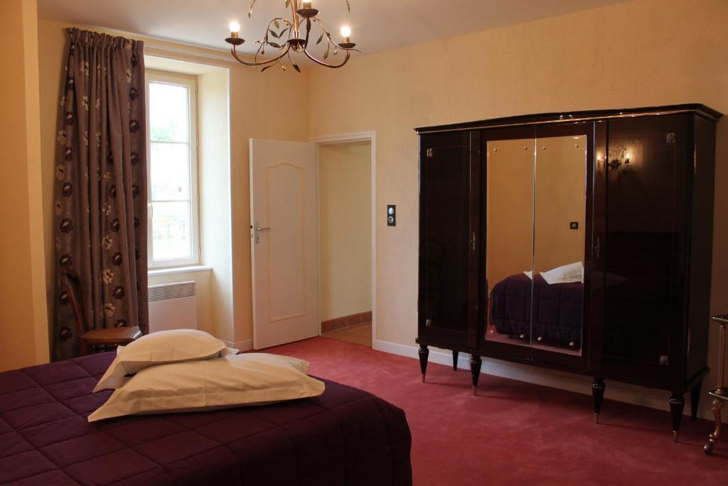 Gite De La Maison Fort Vereaux Zimmer foto